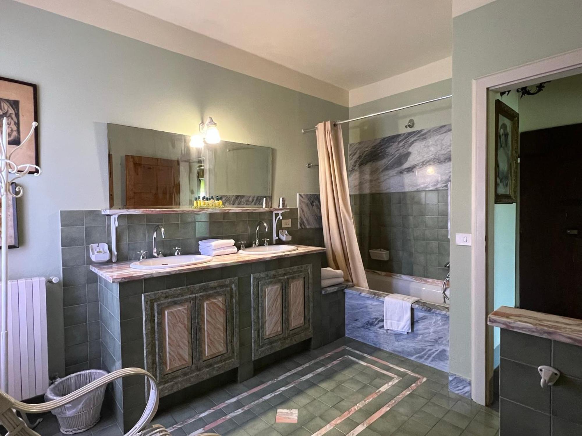 Villa La Lodola Foiano Della Chiana Bagian luar foto